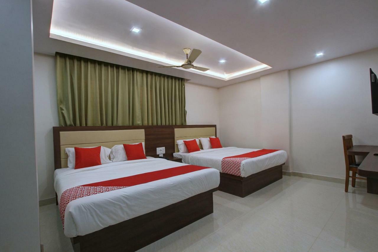 Hotel Ambika International Byndoor Bainduru Exterior photo