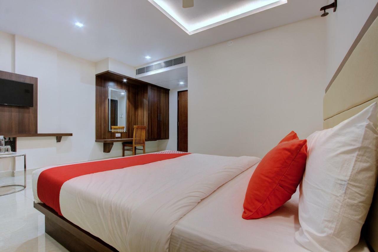 Hotel Ambika International Byndoor Bainduru Exterior photo